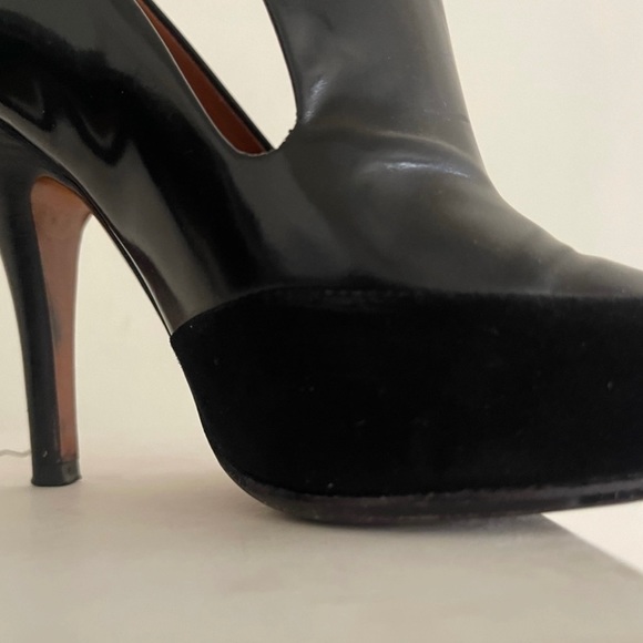 Celine size 6 black heels - Picture 3 of 7